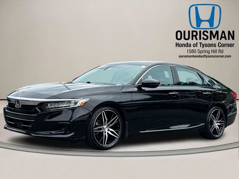 Used 2022 Honda Accord Touring image 2