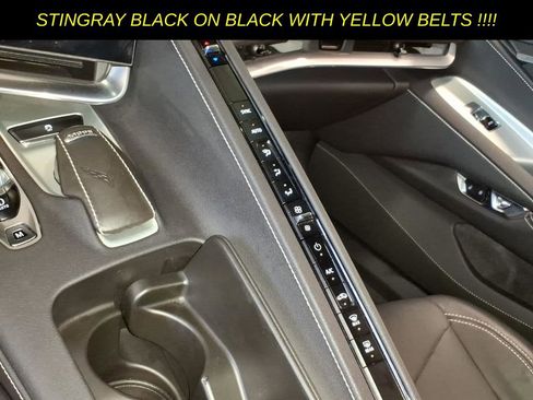 Used 2023 Chevrolet Corvette Stingray image 18