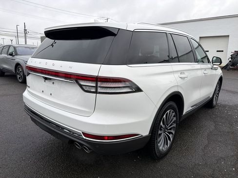 Used 2023 Lincoln Aviator AWD w/ Premium Package image 5