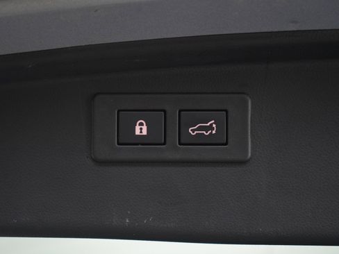 Used 2024 Subaru Outback Premium image 17