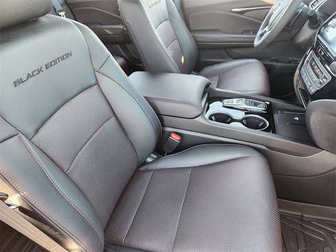 Used 2025 Honda Ridgeline Black Edition image 10