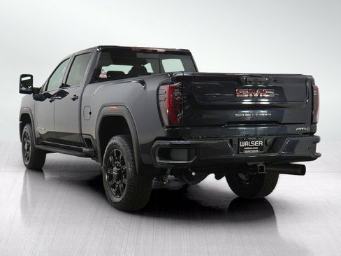 Used 2024 GMC Sierra 3500 AT4 w/ AT4 Premium Plus Package AWD/4WD image 3