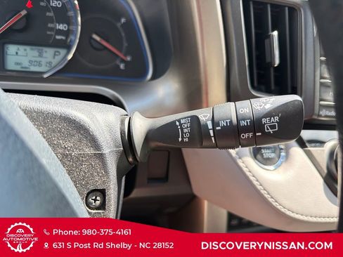 Used 2015 Toyota RAV4 Limited AWD/4WD image 25
