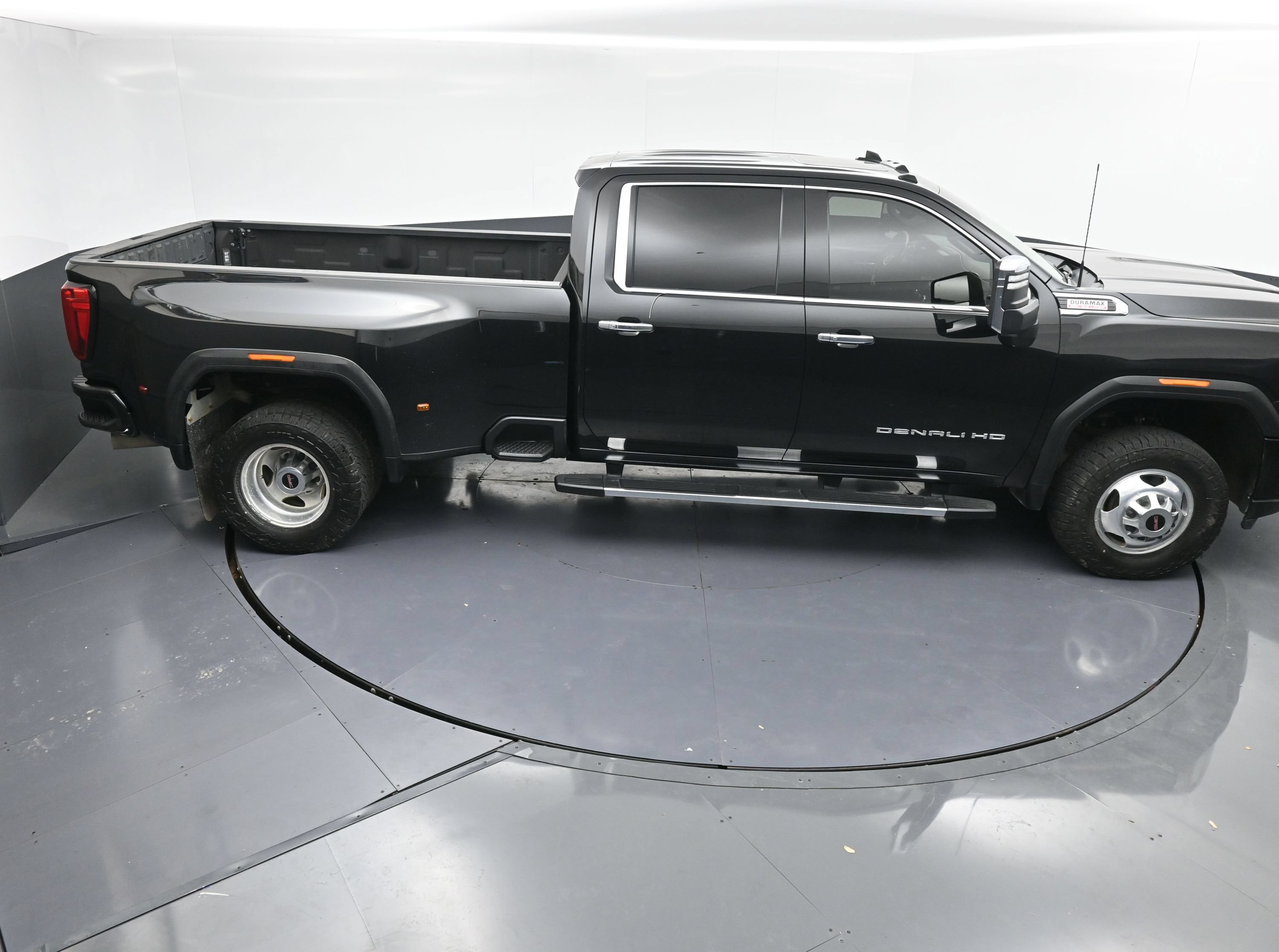Used 2021 GMC Sierra 3500 Denali AWD/4WD image 40