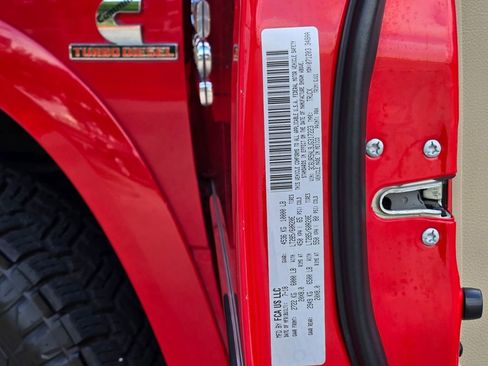 Used 2018 RAM 2500 Laramie image 31