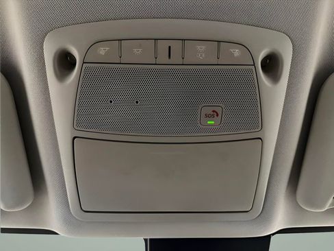 Used 2022 Nissan Rogue Sport SL image 18