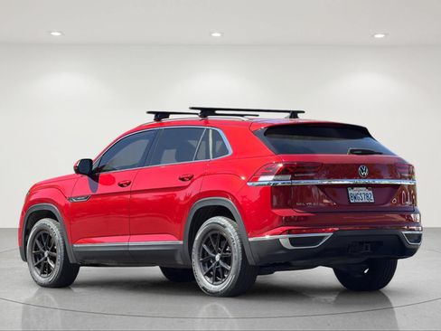 Used 2020 Volkswagen Atlas Cross Sport SEL Premium AWD/4WD image 3