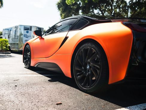 Used 2015 BMW i8 AWD/4WD image 8
