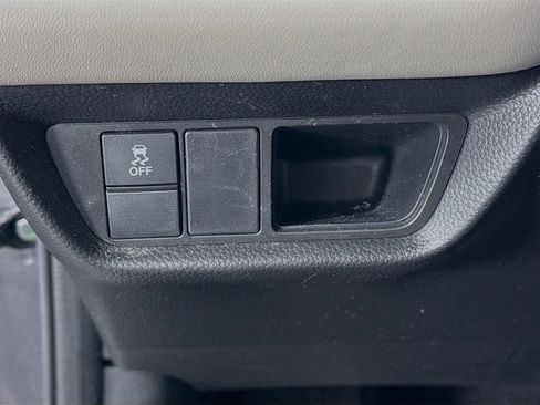 Certified 2024 Honda HR-V LX image 9