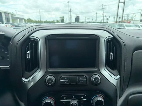 Used 2022 Chevrolet Silverado 2500 LT w/ Convenience Package AWD/4WD image 10