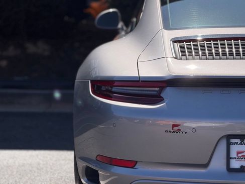 Used 2018 Porsche 911 Carrera GTS RWD image 15