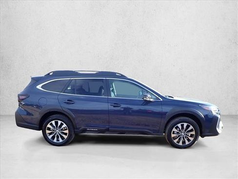Certified 2025 Subaru Outback Limited AWD/4WD image 5