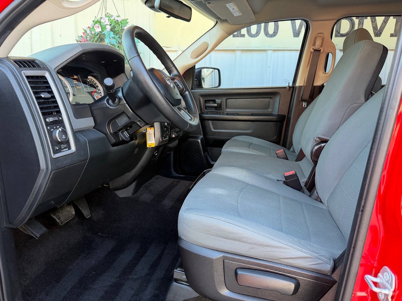 Used 2016 RAM 1500 Express w/ Popular Equipment Group AWD/4WD image 12