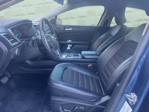 Used 2018 Ford Fusion SE w/ Equipment Group 201A image 10