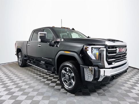 Certified 2025 GMC Sierra 2500 SLT w/ SLT Premium Package image 3