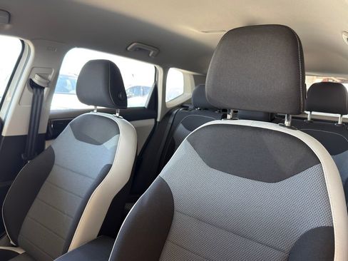 New 2026 Volkswagen Taos S FWD image 10