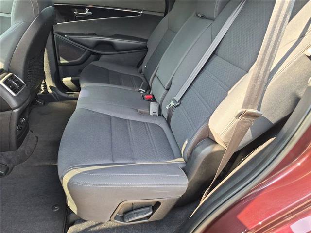 Used 2017 Kia Sorento AWD image 15