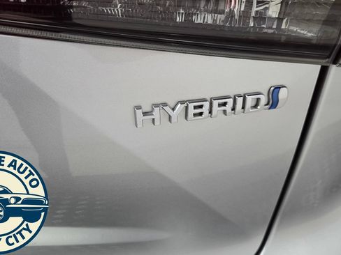 Used 2023 Toyota Highlander XLE AWD/4WD image 34