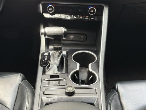 Used 2022 Kia K5 GT-Line FWD image 6