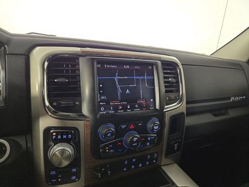 Used 2018 RAM 1500 Laramie w/ Convenience Group AWD/4WD image 18