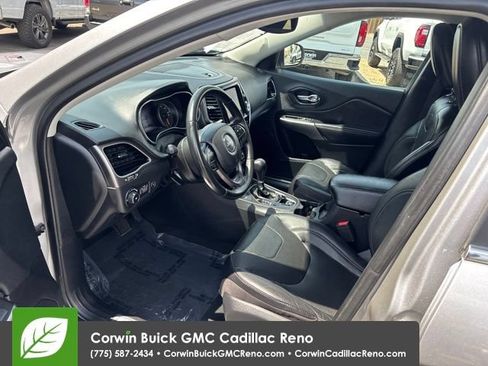 Used 2019 Jeep Cherokee Limited AWD/4WD image 12