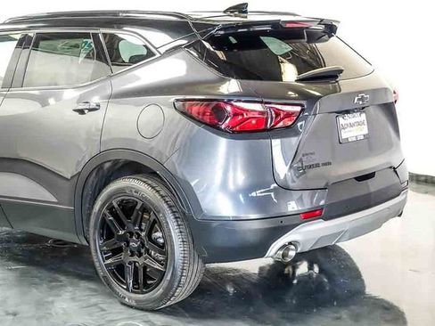 Used 2022 Chevrolet Blazer LT w/ Sound & Technology Package AWD/4WD image 10