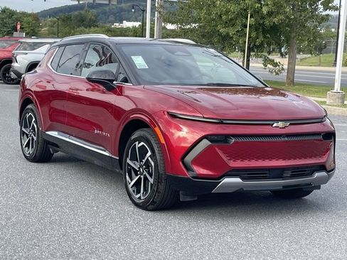 New 2025 Chevrolet Equinox EV LT image 1