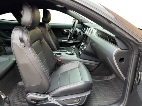 Used 2022 Ford Mustang GT Premium w/ Black Accent Package RWD image 18