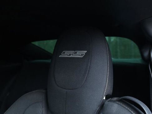 Used 2010 Chevrolet Camaro SS w/ RS Package RWD image 17