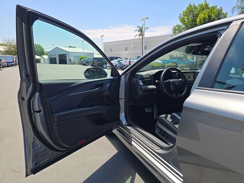 Used 2026 Toyota Camry SE FWD image 21