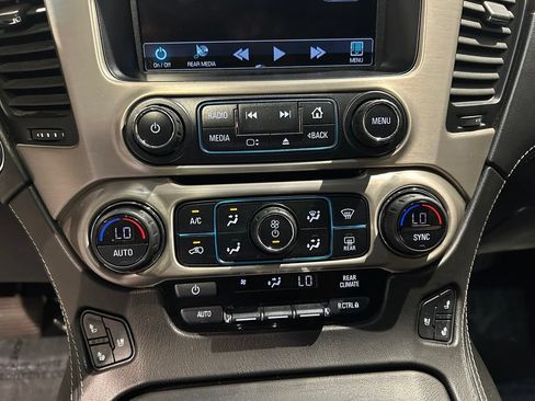 Used 2019 GMC Yukon Denali w/ Denali Ultimate Package AWD/4WD image 21