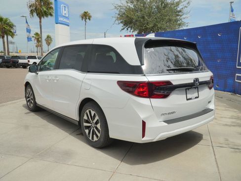 New 2026 Honda Odyssey EX-L image 9