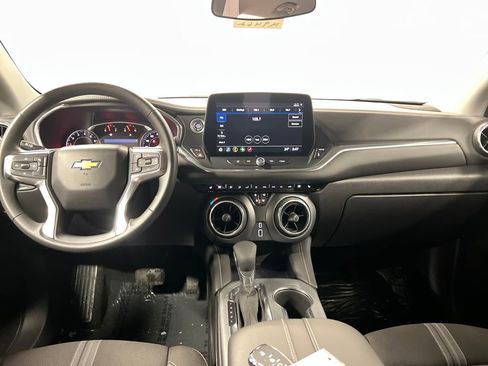 Certified 2025 Chevrolet Blazer LT w/ Driver Confidence Package image 16