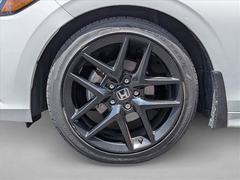 Used 2023 Honda Civic Sport image 18