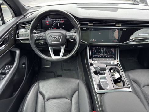 Used 2022 Audi Q7 3.0T Premium Plus w/ Premium Plus Package AWD/4WD image 39