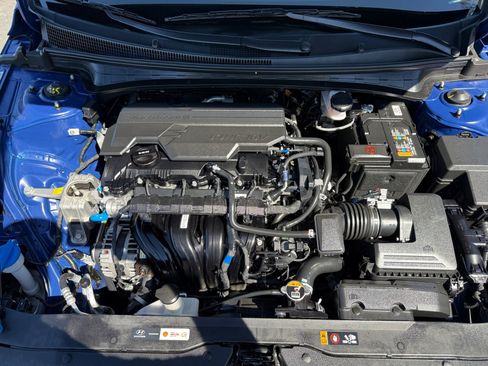 Certified 2025 Hyundai Elantra SEL image 20
