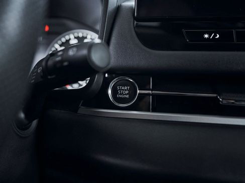 Used 2025 Mitsubishi Outlander ES image 49