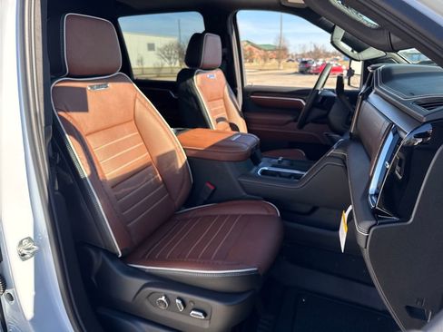 New 2026 GMC Sierra 2500 Denali Ultimate w/ Max Trailering Package image 11