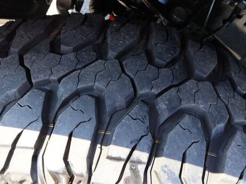Used 2021 Ford F150 Raptor w/ Equipment Group 801A High AWD/4WD image 13