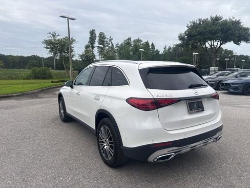 Used 2025 Mercedes-Benz GLC 300 image 4