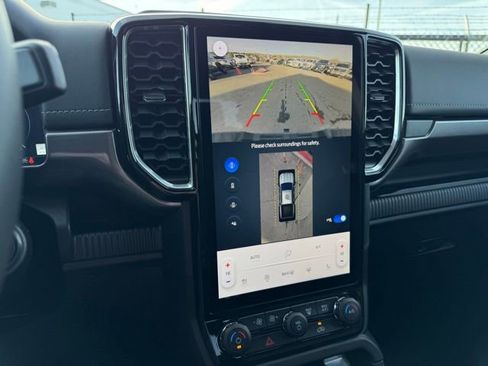 New 2025 Ford Ranger Lariat w/ FX4 Off-Road Package image 30