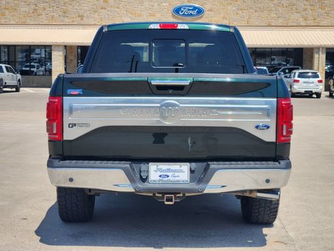 Used 2015 Ford F150 King Ranch w/ Equipment Group 601A Luxury AWD/4WD image 8