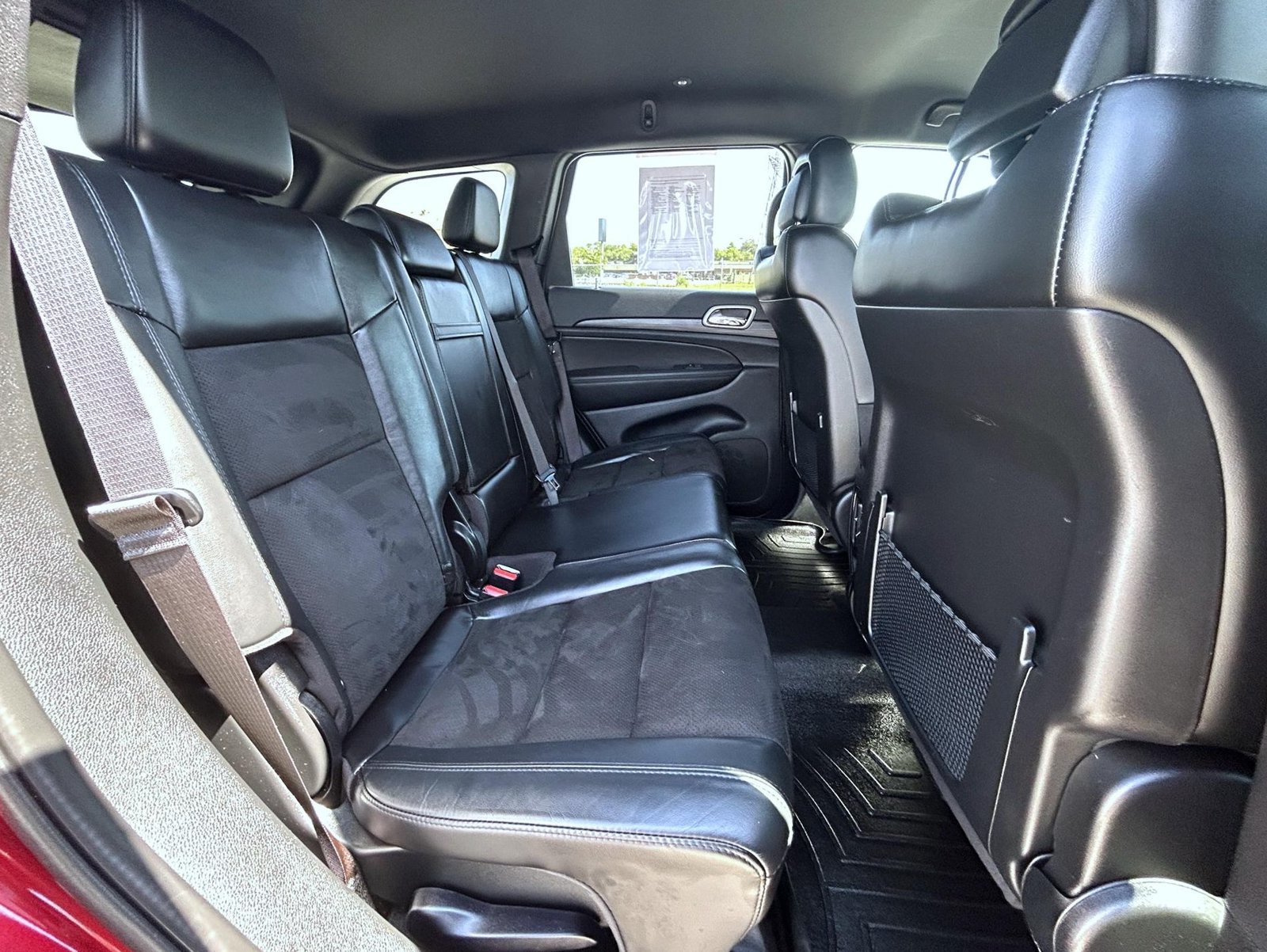 Used 2021 Jeep Grand Cherokee Laredo X AWD/4WD image 20
