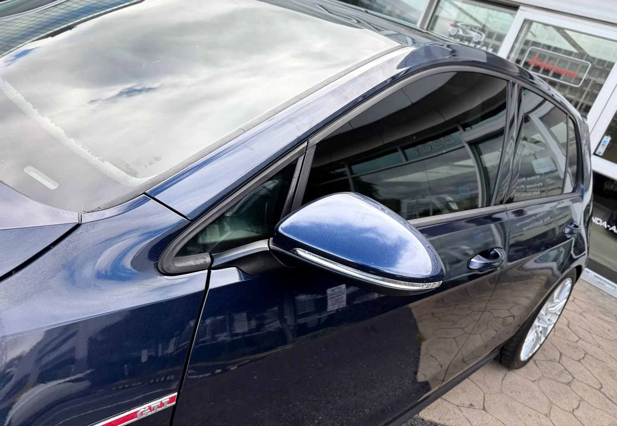 Used 2015 Volkswagen GTI SE FWD image 45