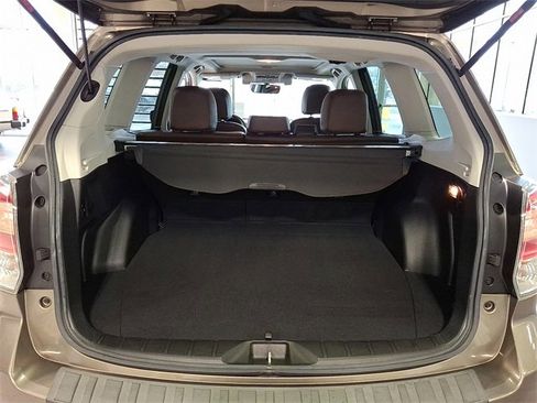 Used 2018 Subaru Forester 2.5i Touring w/ Popular Package #2 image 28