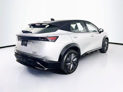 Used 2024 Nissan Ariya AWD image 9