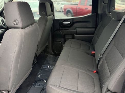 Used 2022 Chevrolet Silverado 1500 Custom image 12