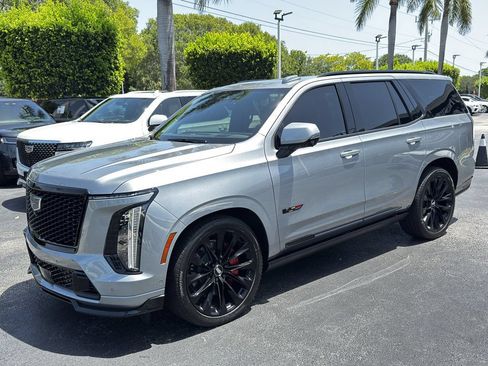 Used 2026 Cadillac Escalade V w/ LPO, ONYX Package AWD/4WD image 1