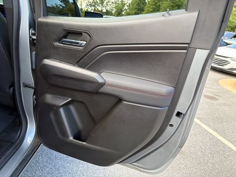 Used 2023 Chevrolet Colorado Z71 w/ Z71 Convenience Package 2 AWD/4WD image 16