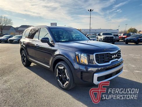 New 2025 Kia Telluride S image 1